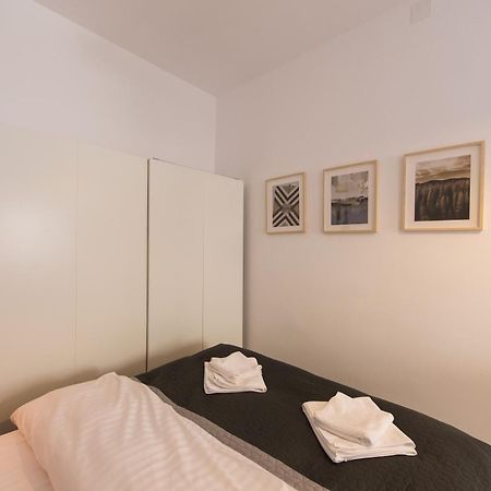 布拉索夫Charming Old Town Flat With Mountain View公寓 外观 照片
