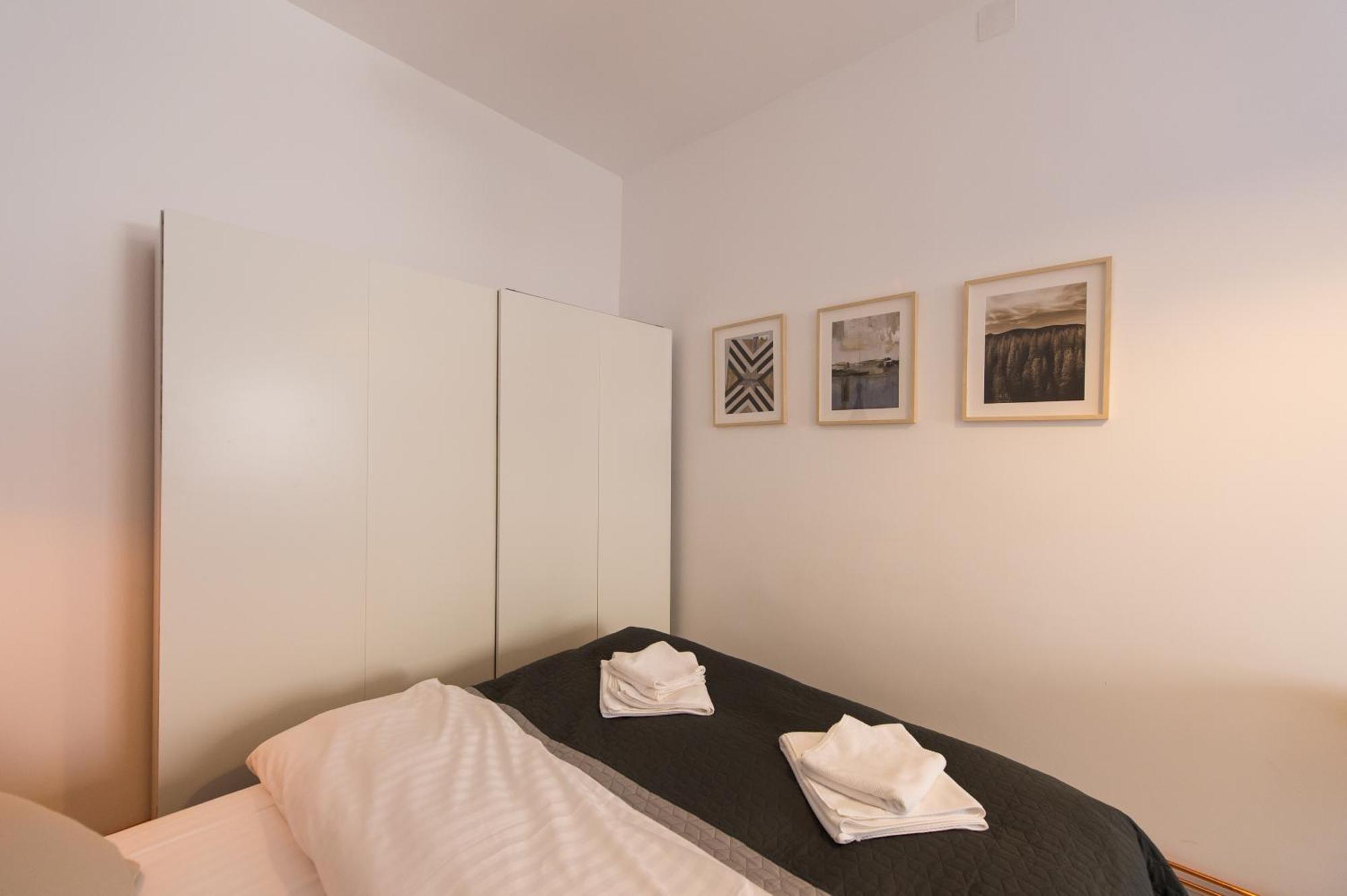 布拉索夫Charming Old Town Flat With Mountain View公寓 外观 照片