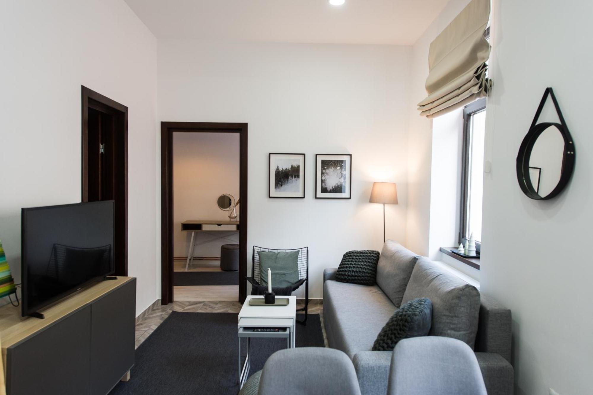 布拉索夫Charming Old Town Flat With Mountain View公寓 外观 照片