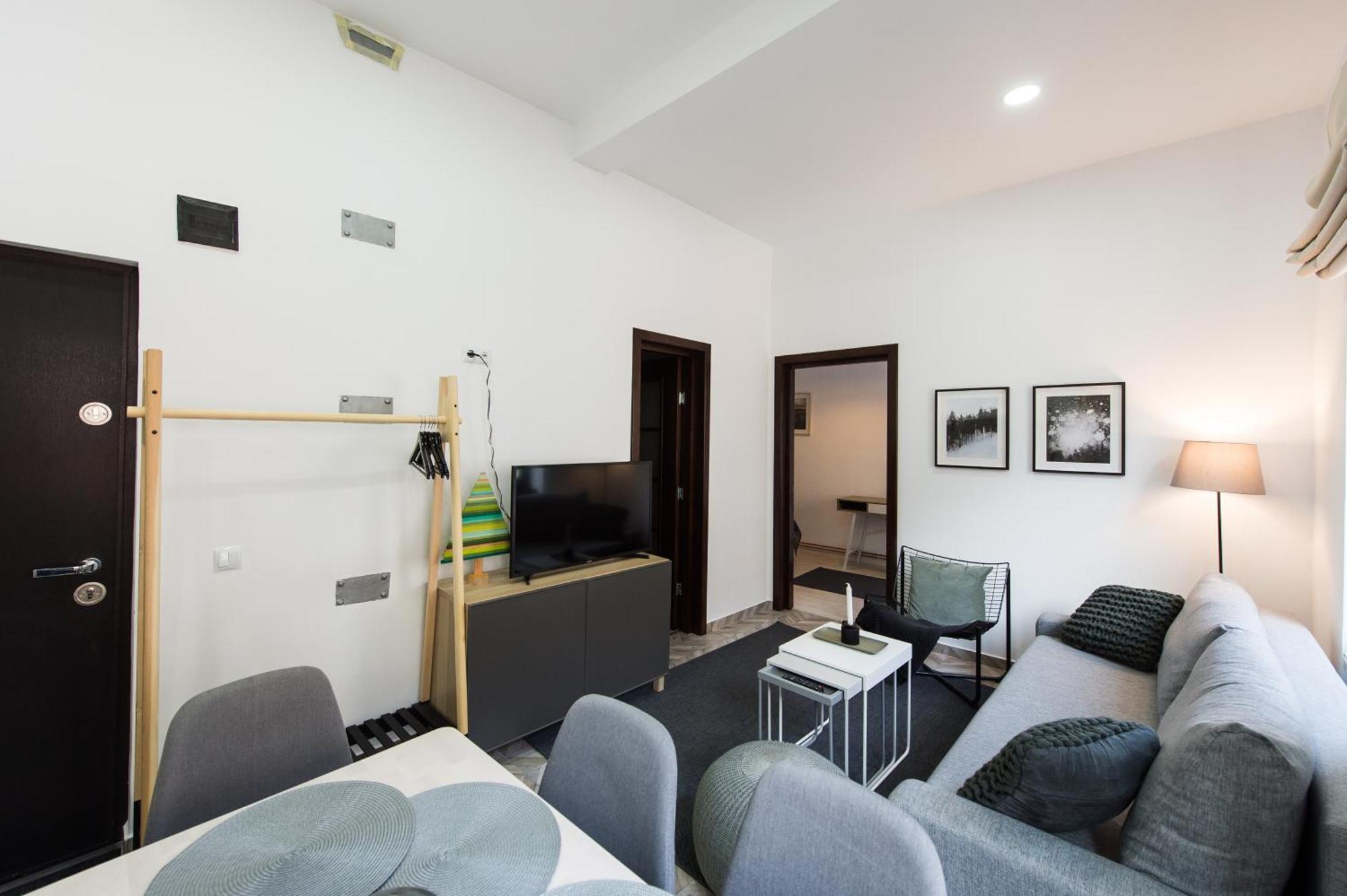 布拉索夫Charming Old Town Flat With Mountain View公寓 外观 照片