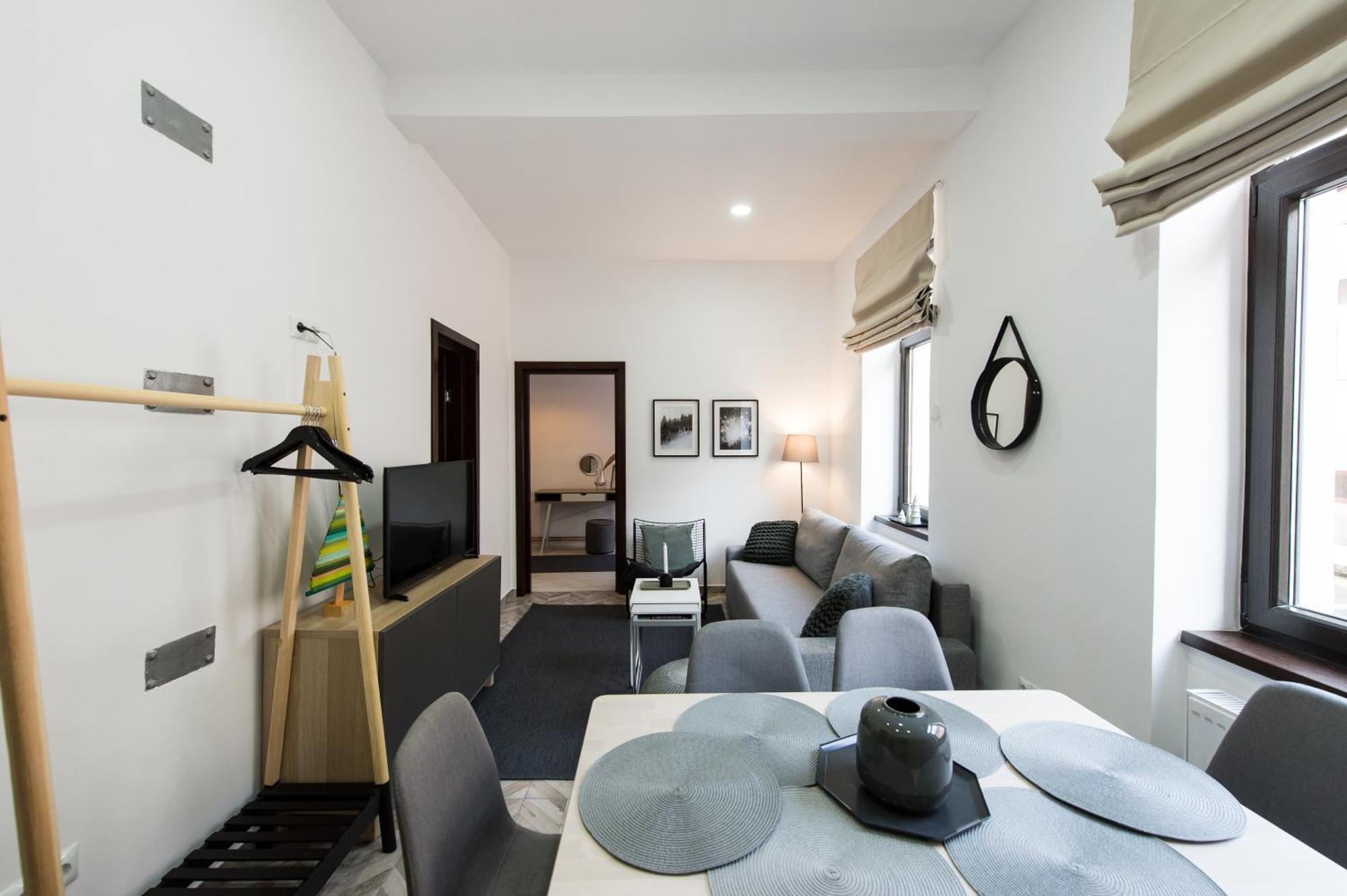 布拉索夫Charming Old Town Flat With Mountain View公寓 外观 照片